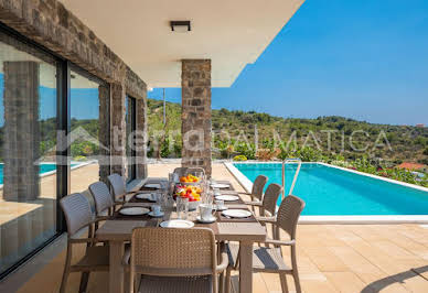 Villa with pool and terrace 2