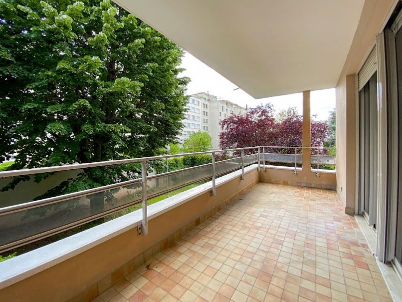 Location  appartement 4 pièces 123 m² à Lyon 3ème (69003), 1 650 €