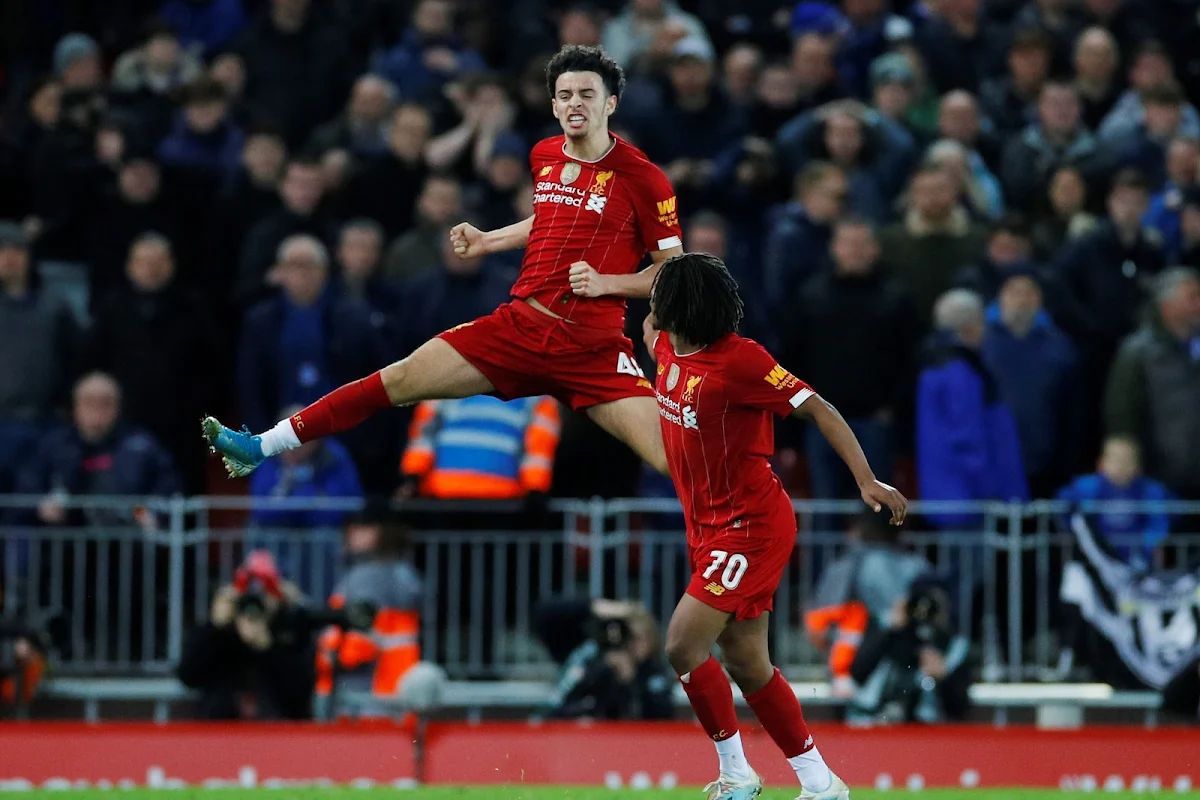 Liverpool offre un contrat longue durée à un de ses jeunes talents 