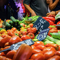 Bambino al Mercato di 