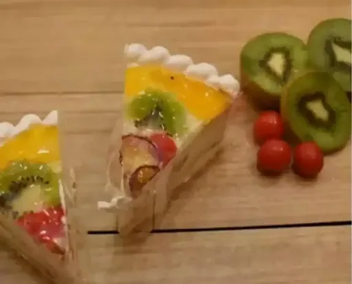 Fresh Fruit Pastry [1 Piece]