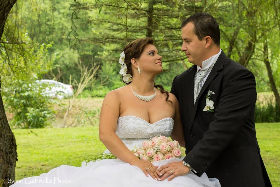 Fotógrafo de casamento Gabi Tövissi (tovissigabifoto). Foto de 3 de março 2019