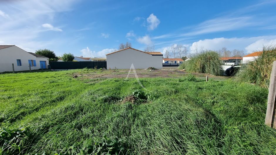 Vente terrain  541 m² à Le Perrier (85300), 64 350 €