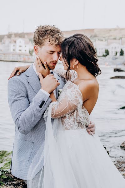 Fotógrafo de casamento Evgeniya Ivanova (ugeni). Foto de 30 de setembro 2020