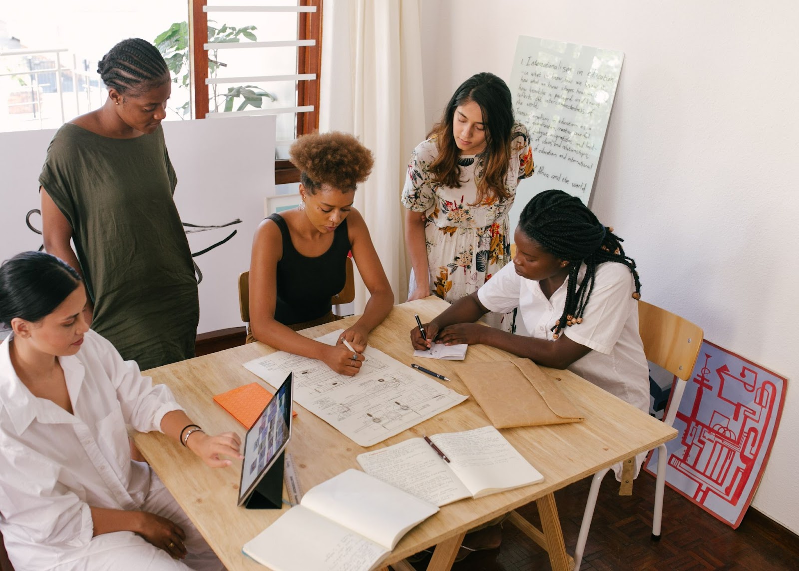 Educa a tus equipos con socios estratégicos