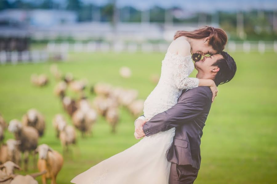 Fotografo di matrimoni Songchat Moolkham (moolkham). Foto del 7 settembre 2020