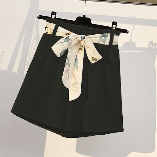 Title 7, Large Size Slimming Womens Shorts Suit for a f...