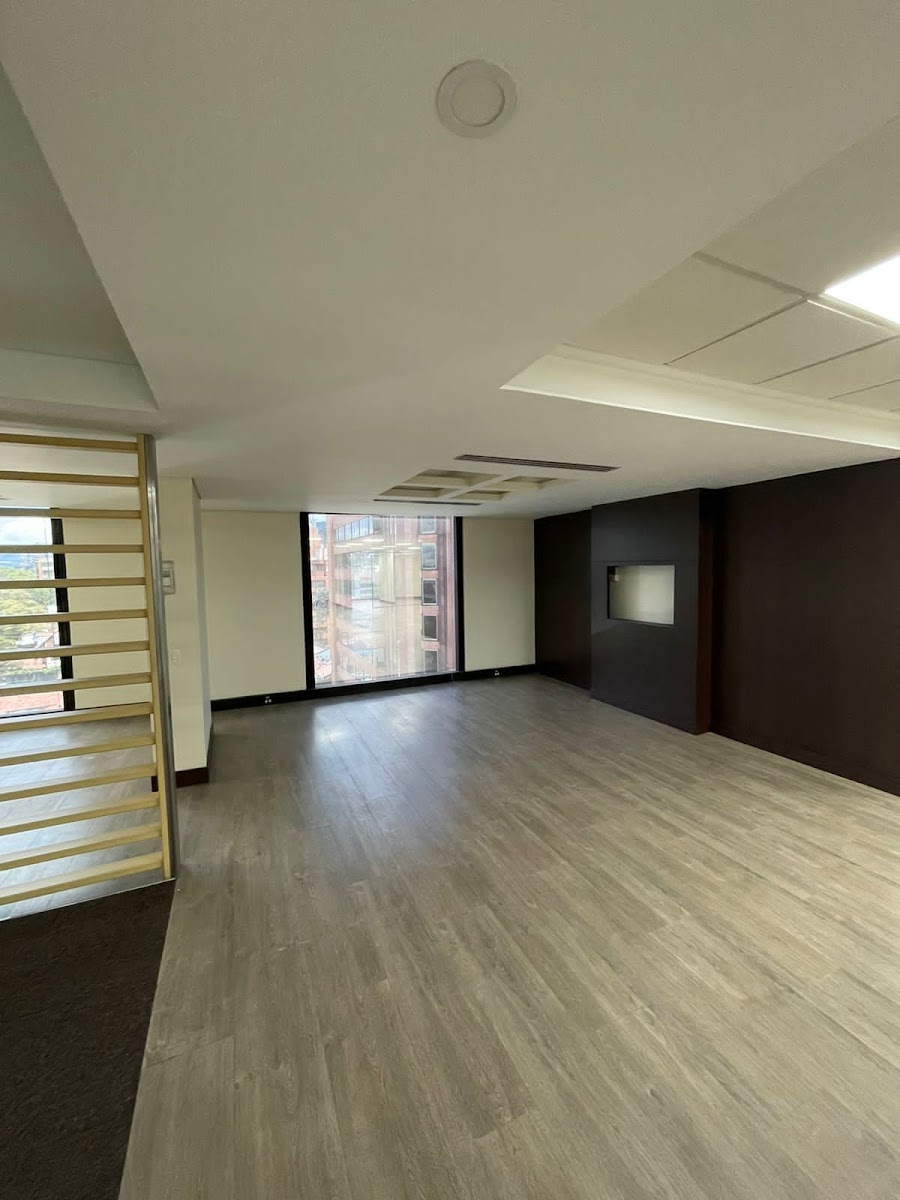 Oficina En Arriendo - El Retiro, Bogota
