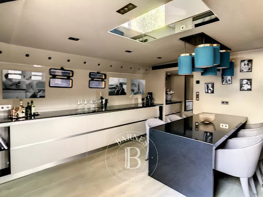 Apartment 5