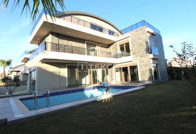 House with pool and terrace 2