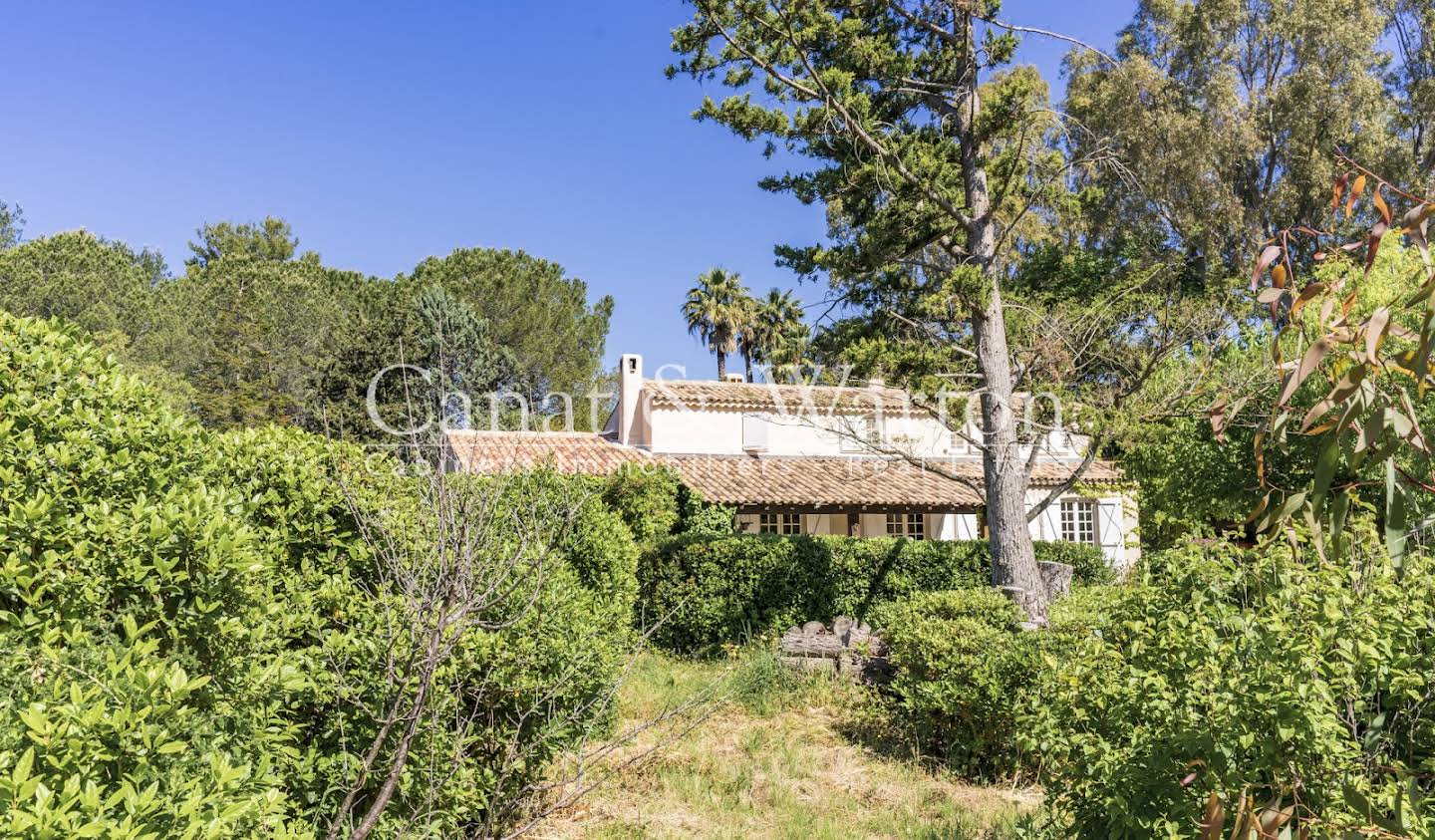 Villa avec piscine et terrasse La Crau