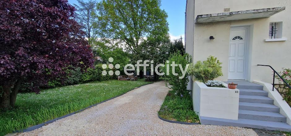 Vente maison 7 pièces 150 m² à Saint-Yrieix-sur-Charente (16710), 242 000 €