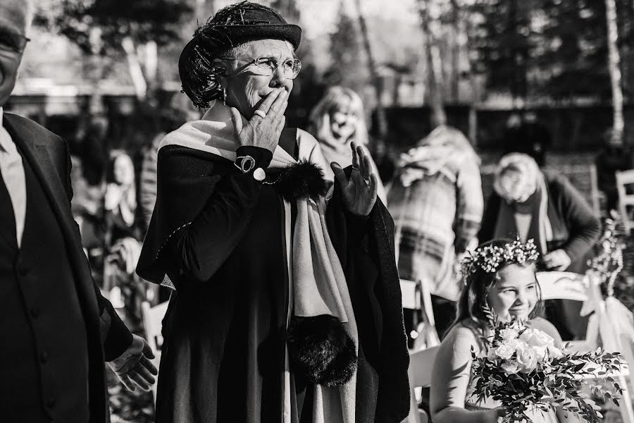 Hääkuvaaja Cathy Lessard (cathylessard). Kuva otettu 29. joulukuuta 2022