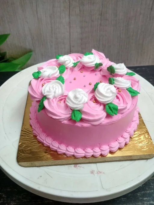 Strawberry Cake [900 Grams]