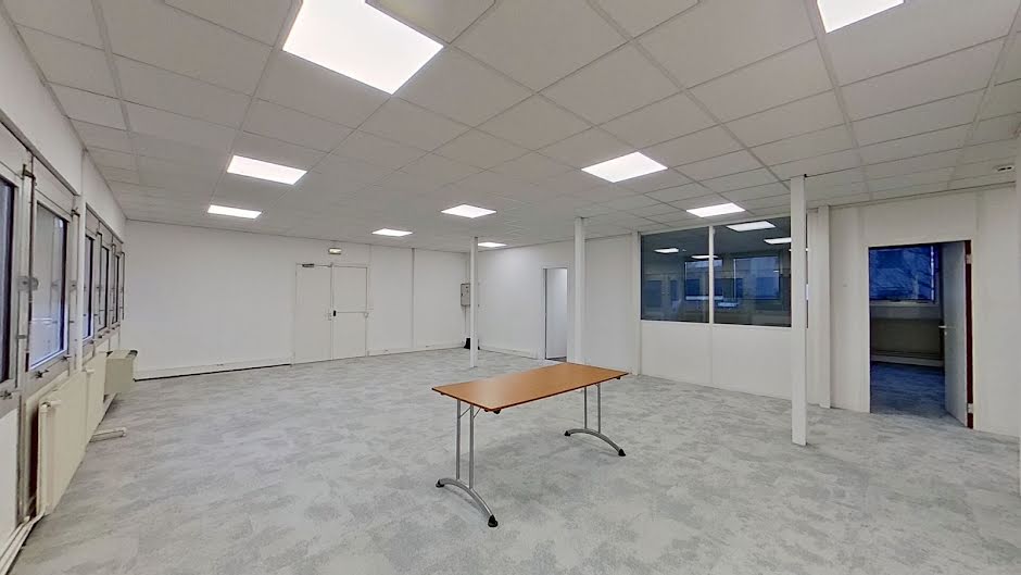 Location  locaux professionnels 1 pièce 15 m² à Palaiseau (91120), 438 €