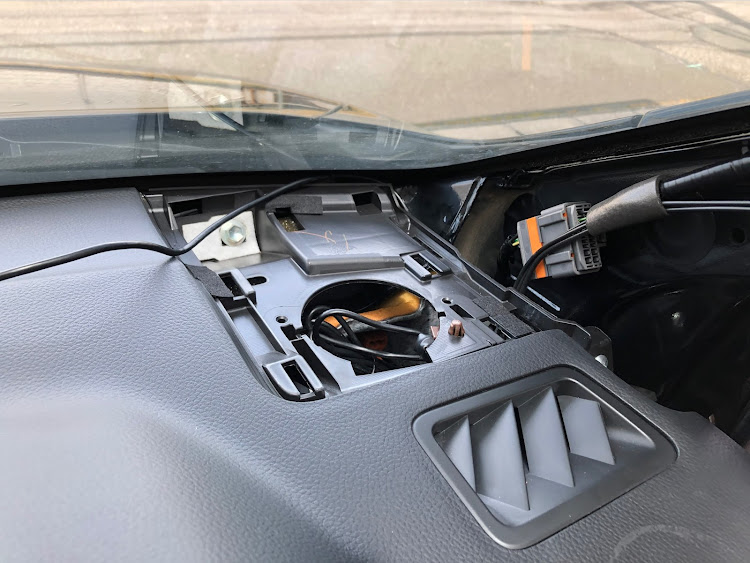 WRX STIのVAB・DIY・レーダー探知機・ZERO 807LVに関するカスタム事例の投稿画像6枚目