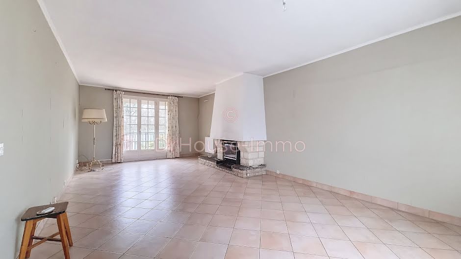 Vente maison 7 pièces 106 m² à Mantes-la-Ville (78711), 322 000 €