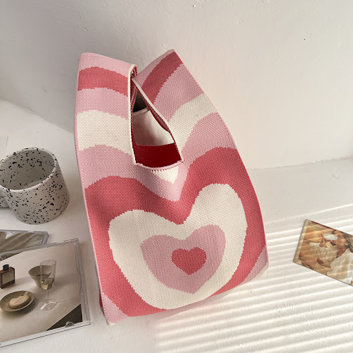 Title 4, Niche Design Girl Love Colorblock Knitted Handb...