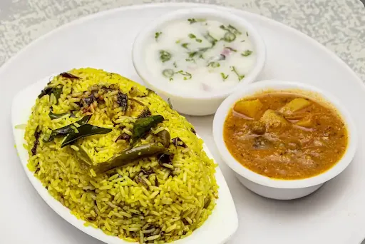 Gongura Pandumirchi Ghee Rice With Chips