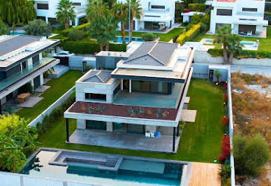 Villa with pool and terrace 2