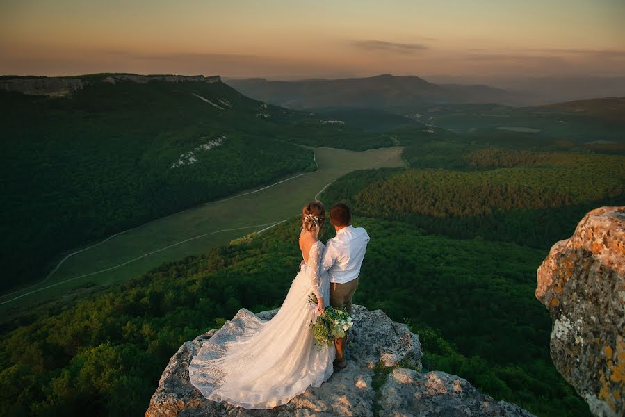 Wedding photographer Yuliya Vasileva (crimeanphoto). Photo of 11 December 2019