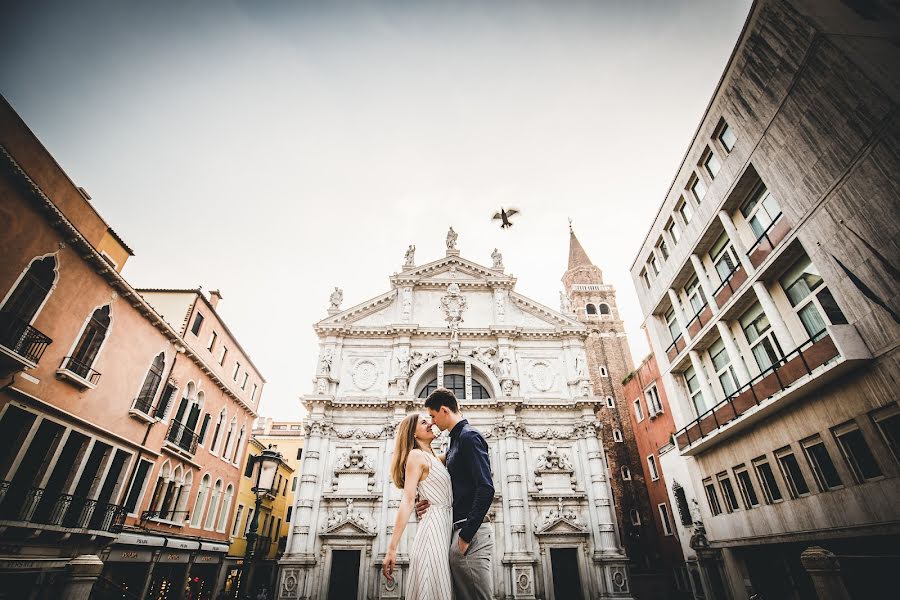 Bryllupsfotograf Carlo Bettuolo (photographercb). Bilde av 1 april 2020