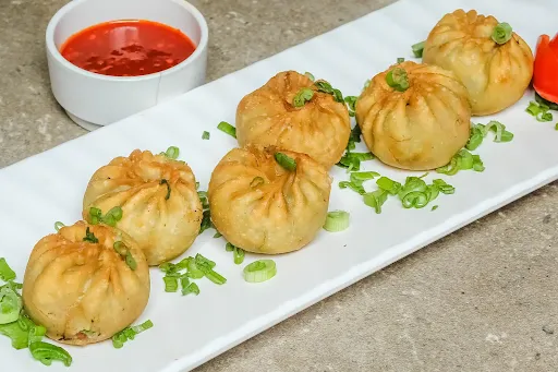 Veg Fried Momos [8 Pieces]