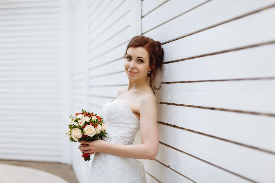 Fotógrafo de casamento Oleg Sverchkov (sverchkovoleg). Foto de 3 de novembro 2017