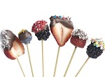 Chocolate Covered Berry Pops was pinched from <a href="http://www.driscolls.com/recipes/view/8703/Chocolate-Covered-Berry-Skewers" target="_blank">www.driscolls.com.</a>