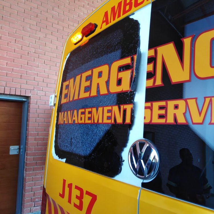 The Gauteng provincial government has appealed to the public to help keep health workers safe and to report those responsible for an attack on an ambulance crew in Winterveldt. File image