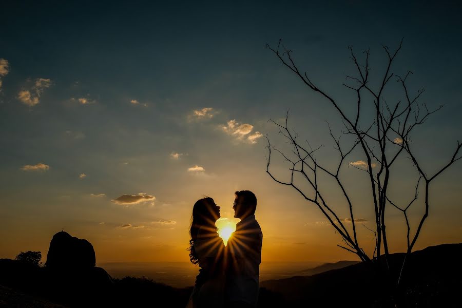 Fotógrafo de casamento Habner Weiner (habnerweiner). Foto de 21 de setembro 2018