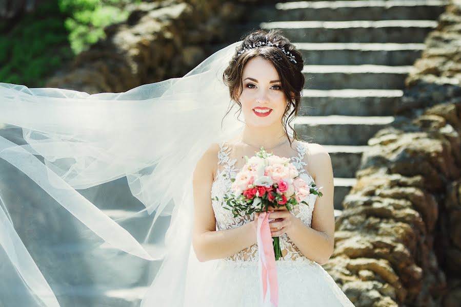 Fotografo di matrimoni Aleksandr Yuzhnyy (youzhny). Foto del 13 luglio 2017