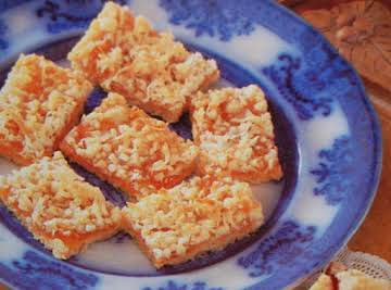 APRICOT OATMEAL BARS