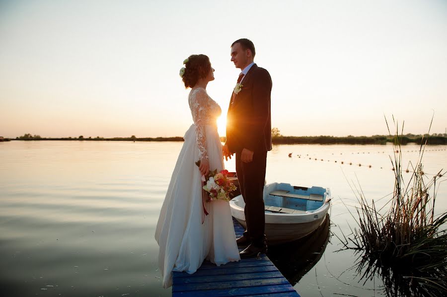 Wedding photographer Aleksandr Shtabovenko (stalkeralex). Photo of 30 August 2017