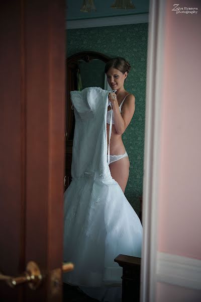 Wedding photographer Zulya Ilyasova (fotozu). Photo of 25 September 2014