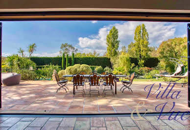 House with pool and terrace 2