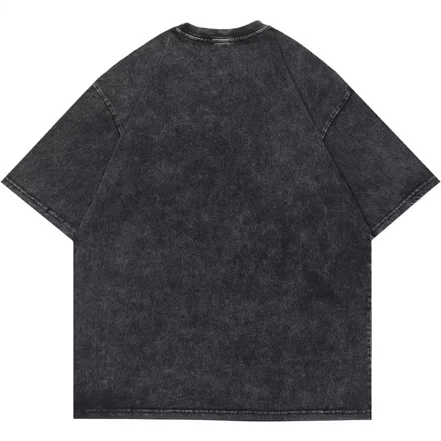 T-shirt retrò imbottito in cotone da uomo a manica corta, stile hip hop casual. Un top per un look streetwear comodo e di tendenza.