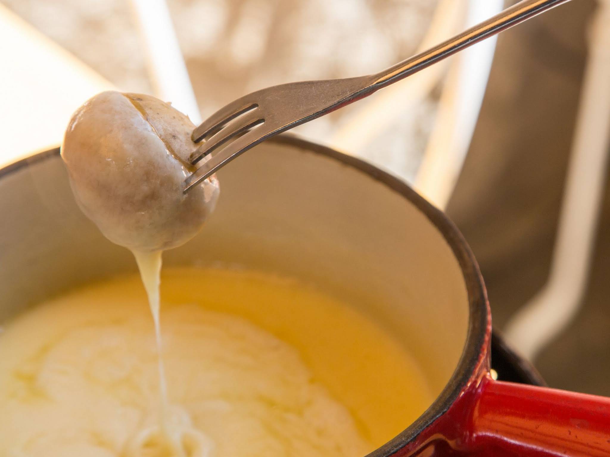 Cheddar Cheese Fondue