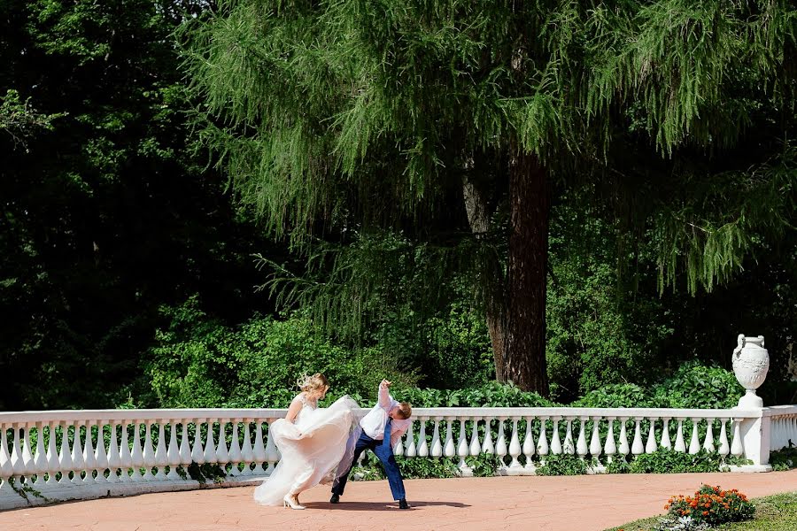 Fotografo di matrimoni Natalya Zakharova (nzaharova). Foto del 28 aprile 2019