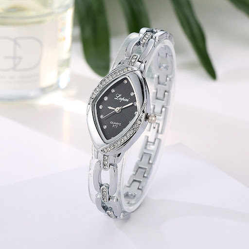 Title 2, Fashion Womens Bracelet Watch Diamond Bracelet...