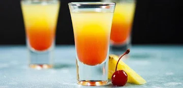 best_shots_liquor_spirits_pineapple_upside_down_cake_image