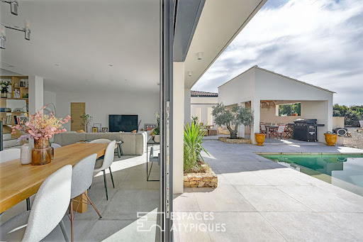 House with pool 3
