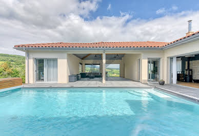 House with pool and terrace 1