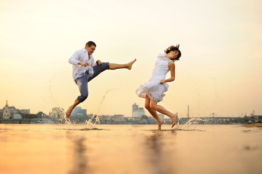 Wedding photographer Volodimir Goncharuk (nivrok). Photo of 28 November 2012