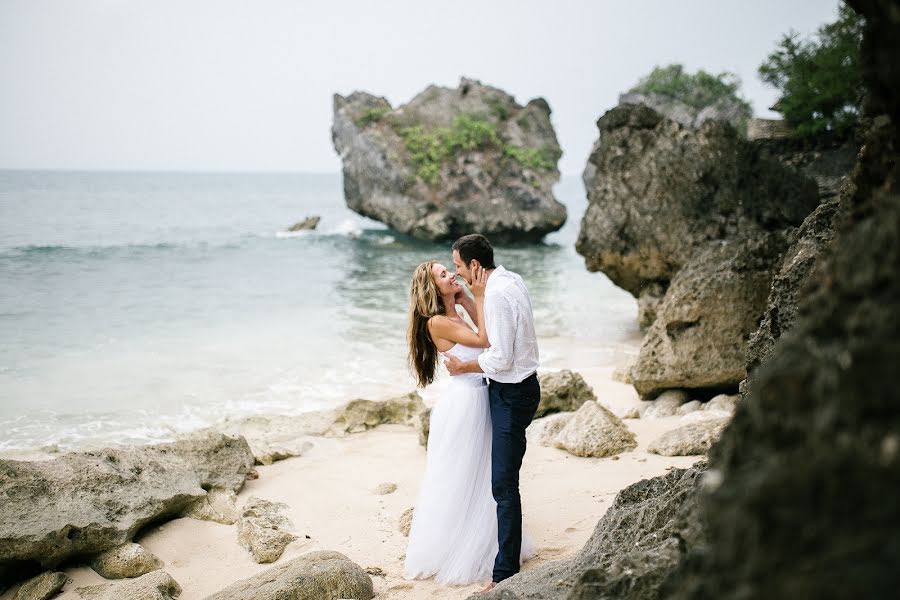 Fotógrafo de casamento Mila Kryukova (milakrukova). Foto de 9 de abril 2016