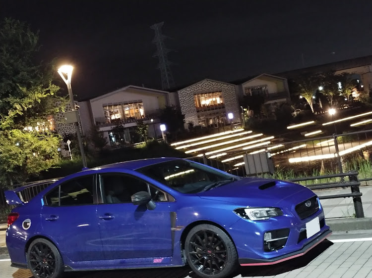 WRX S4の真横・流行りに便乗に関するカスタム事例の投稿画像2枚目