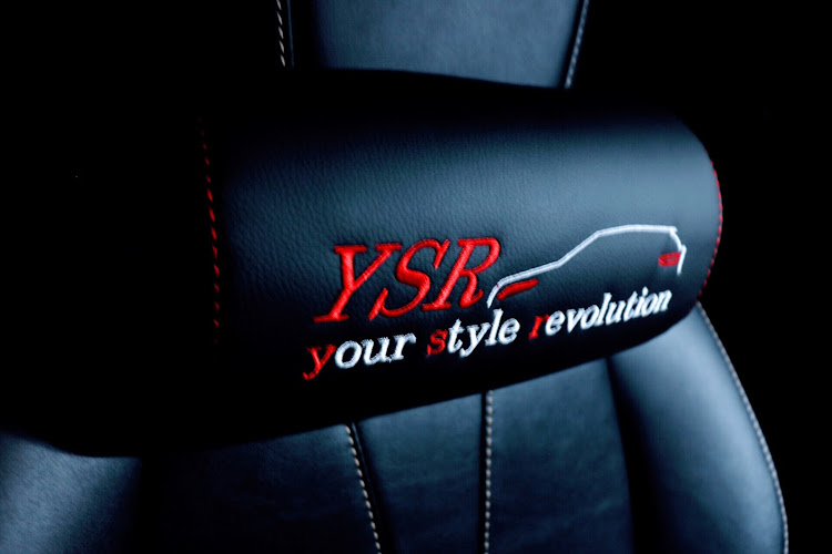 ハリアーのCAR SHOP YSR・ツルツル君・60ハリアーに関するカスタム事例の投稿画像3枚目
