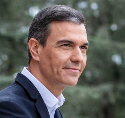 Spanish Prime Minister Pedro Sánchez says he will stay on as Spain's leader after a period of consideration