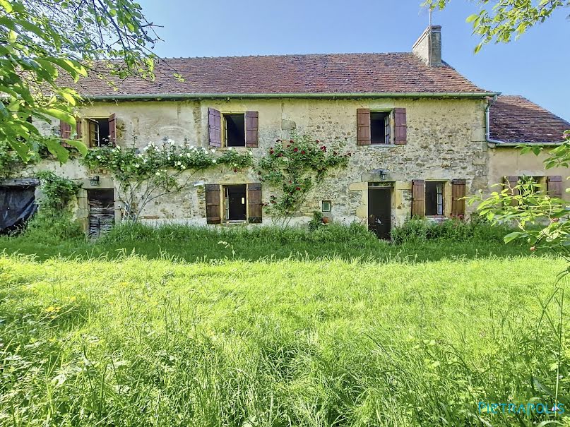 Vente ferme 5 pièces 126 m² à La Clayette (71800), 140 000 €