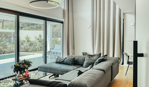 Contemporary apartment with pool 2